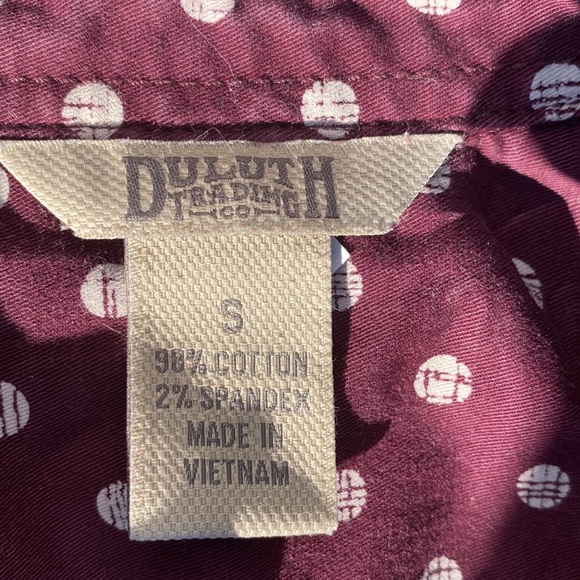 Womens Duluth Trading Premium Button Down. Figure Flattering with Spandex! EUC🔥 - Picture 5 of 13